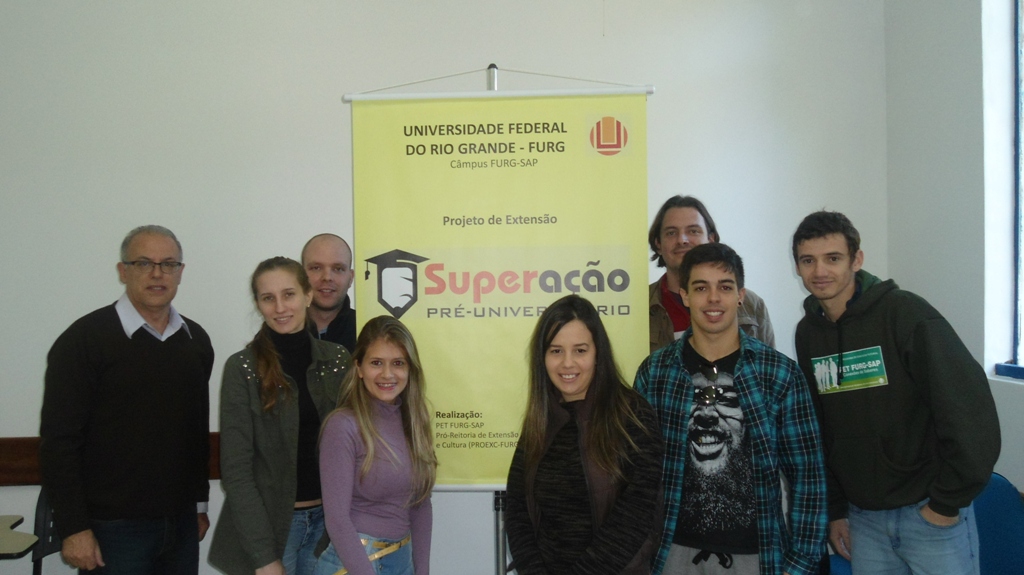Equipe da FURG no Curso Pré Universitário Superação 2015