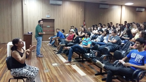 Palestra professor Marcelo Badejo durante a EXPOSAP